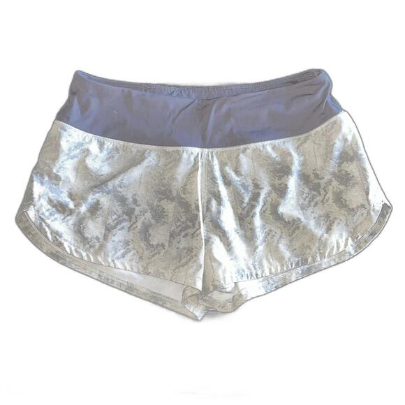 Vuori Women's The Rise The Shine Omni Performance Athletic Short Gray Size S - Picture 2 of 7